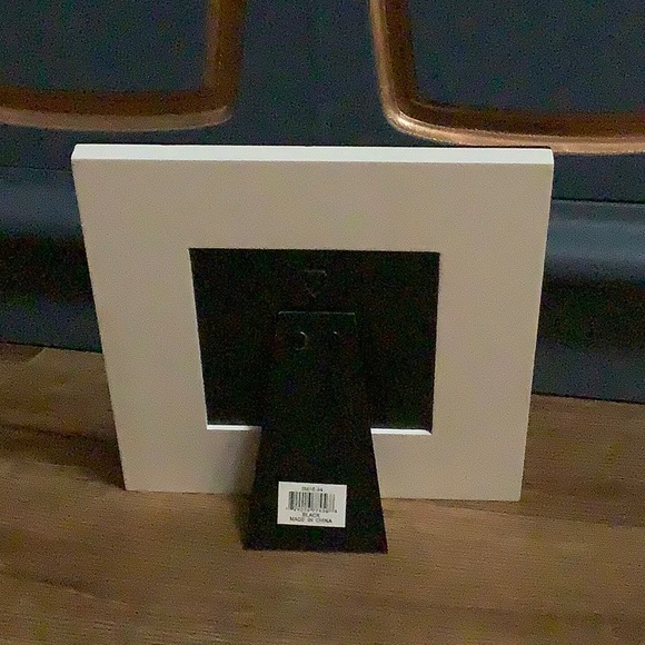 Black and white paw print pet frame 🐾 - Picture 2 of 4